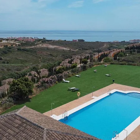 22 Groundfloor 6 Guests With Garden Access Shared Pool Duquesa Andalusia