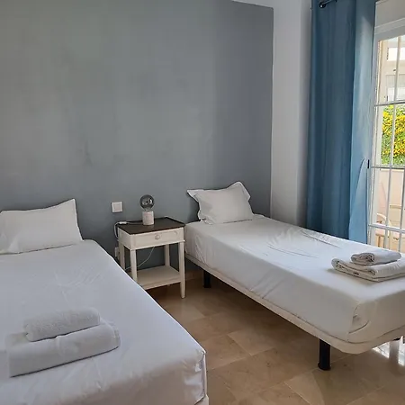 22 Groundfloor 6 Guests With Garden Access Shared Pool Duquesa Andalusia * Manilva